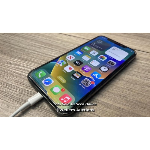 8246 - APPLE IPHONE XS / A2097 / 64 GB / IMEI: 357229095539601 / POWERS UP / SEE IMAGESS FOR CONDITION - CR... 