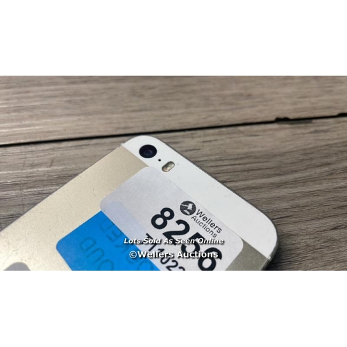 8256 - APPLE IPHONE 5S / A1533 / IMEI: 013790004649357 / POWERS UP / SEE IMAGES FOR CONDITION - CRACKED SCR... 