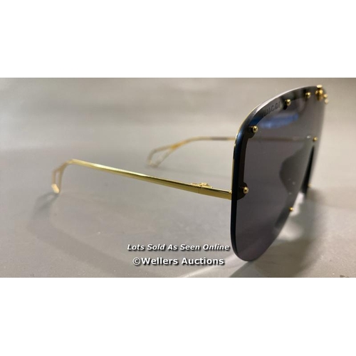 9555 - GUCCI GG0667S SUNGLASSES INCL. CASE