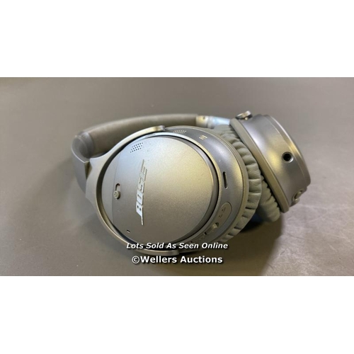 9719 - BOSE HEADPHONES MODEL 425948