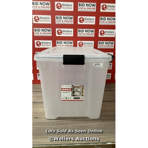 2142 - IRIS 70L STORAGE BOX / MISING ONE SECURING CLIP / E17