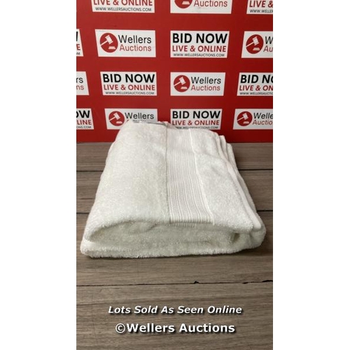 2211 - GRANDEUR 100% HYGRO COTTON BATH TOWEL / APPEARS NEW  / D3