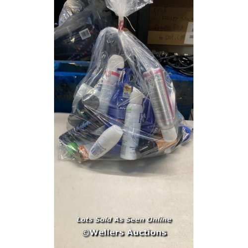 3661 - BAG OF PART USED COSMETICS