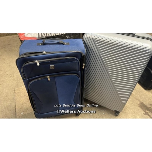 3719 - X2 PRE-OWNED SUITCASE INCL. CARLTON