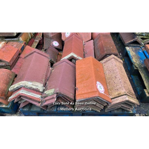 73 - MIXED PALLET OF APPROX. 40X RED RIDGE ROOF TILES, MOSTLY 17