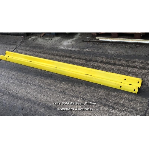 823 - 10X NEW CRASH BARRIERS, 351CM (L) X 30CM (W)