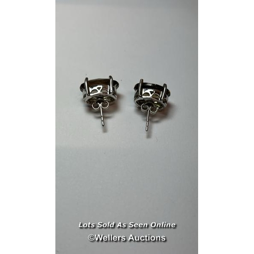 165 - Pair of quartz and silver earings / SF