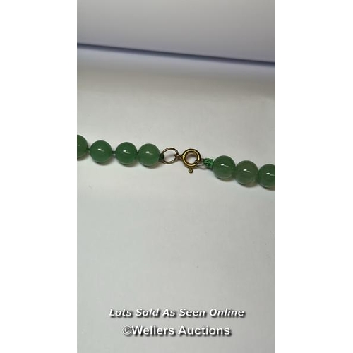 175 - Jade bead necklace, length 60cm, 8-8