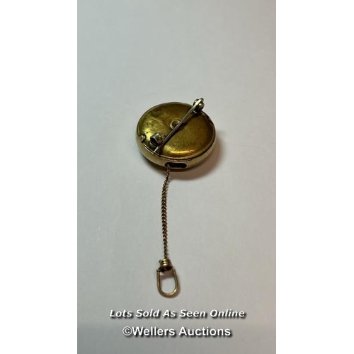 181 - Antique gold plated retractable chain brooch / SF