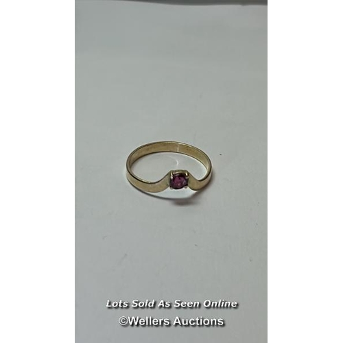 197 - 1.18g solitair wishbone ring / SF