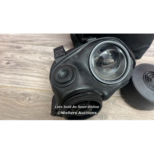 8233 - AVON S10 GASMASK WITH FILTER BLACK HAVERSACK PERSCRIPTION LENSES