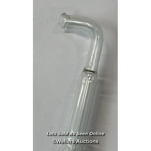 57 - A delicate glass pipe, 27cm long / AN12