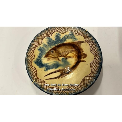 66 - Six decorative hand painted plates, largest 31cm diameter / AN13