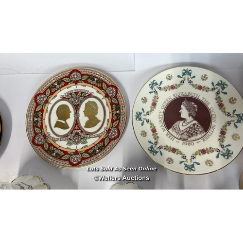 69 - A large collection of commemorative ware from Queen Victoria to Queen Elizabeth II / AN14