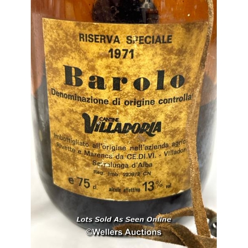 78 - Two old empty bottles, Barolo 1971 and Dimple whisky / AN15