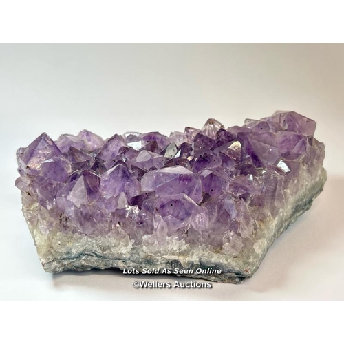 148 - Amethyst cluster, 1.95kg / AN17