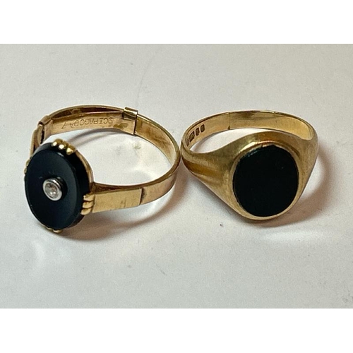 226 - A gents signet ring comprising of oval black onyx set with an old cut diamond to centre, estimated w... 