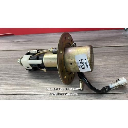 5204 - SUZUKI SV 650 S 2004 PETROL FUEL PUMP 2003 - 2006 / G70