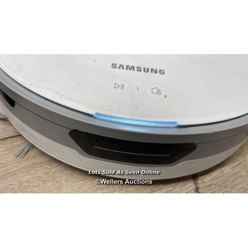 4454 - SAMSUNG JET BOT ROBOT VACUUM CLEANER / POWERS UP / SIGNS OF USE / A16