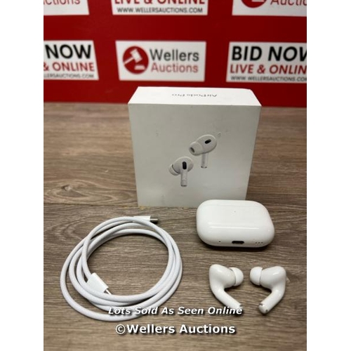 8004 - APPLE AIRPODS / 2ND GEN / WITH CHARGING CASE / MV7N2ZMA / POWERS UP & CONNECTS TO BLUETOOTH WITH SOU... 