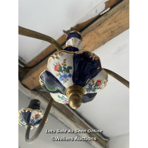 156 - VINTAGE CEILING LIGHT WITH BLUE AND WHITE FLORAL D�COR