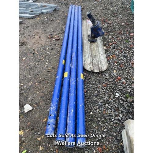 194 - EXTENDABLE CONCRETING FLOAT, EXTENDABLE TO APPROX. 7M