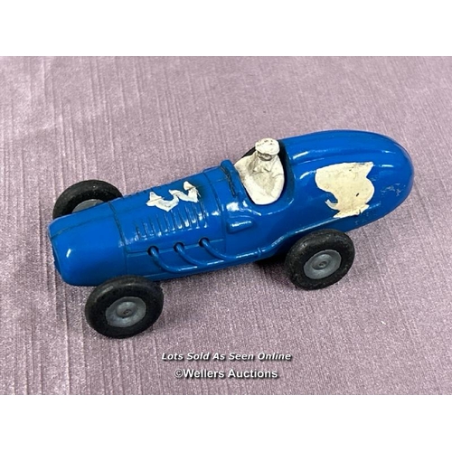 116 - TWO MODEL CARS INCLUDING BLUE RACING CAR FOR SCALEXTRIC AND GREEN RACING CAR FRAME ONLY (AS FOUND)