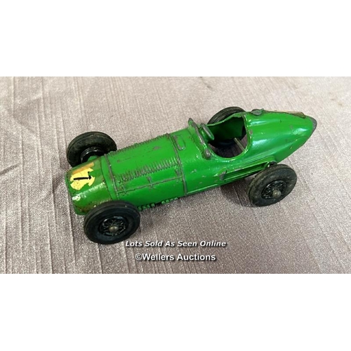 116 - TWO MODEL CARS INCLUDING BLUE RACING CAR FOR SCALEXTRIC AND GREEN RACING CAR FRAME ONLY (AS FOUND)