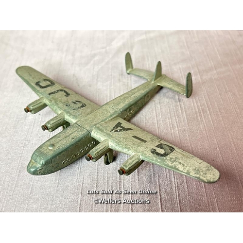 137 - SELECTION OF DINKY DIE CAST PLANES AND A HELICOPTER