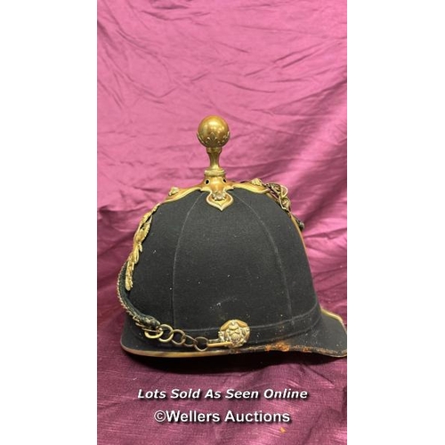 198 - GEORGE V ROYAL ARMY MEDICAL CORPS OFFICER HELMET, IN ORIGINAL CONDITION WITH SOME WEAR, MADE BY HOBS... 