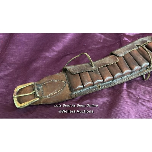 200 - A PRIVATE PURCHASE LEATHER BANDALIER