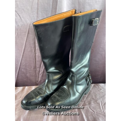 406 - POLICE MOTORCYCLE BOOTS, UN-USED STOCK, SIZE 42