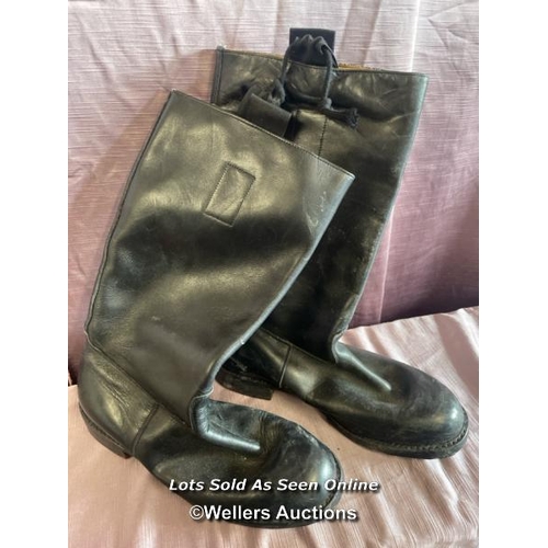 407 - RIDING BOOTS, SIZE 11 (COMES UP SMALL)