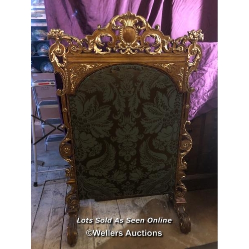 431 - LARGE AND IMPRESSIVE FIRE SCREEN, ITALIAN ORIGIN, WITH EXTENSIVE CARVING AND GILDING, 88 X 40 X 144C... 