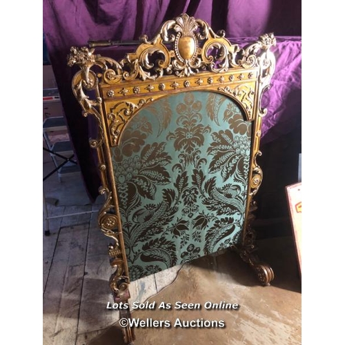 431 - LARGE AND IMPRESSIVE FIRE SCREEN, ITALIAN ORIGIN, WITH EXTENSIVE CARVING AND GILDING, 88 X 40 X 144C... 