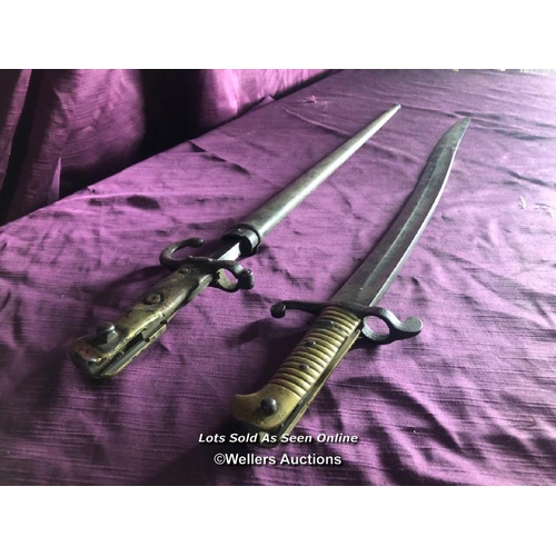 432 - PAIR OF BAYONETS, BOTH APPROX LENGTH 170CM