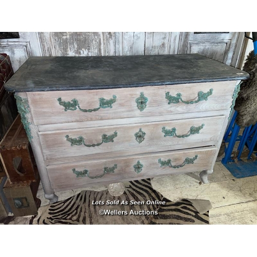 465 - EARLY 19TH CENTURY LOUIS XV COMMODE WITH BRONZE VERDIGRIS MOUNTS, 132 X 64 X 89CM