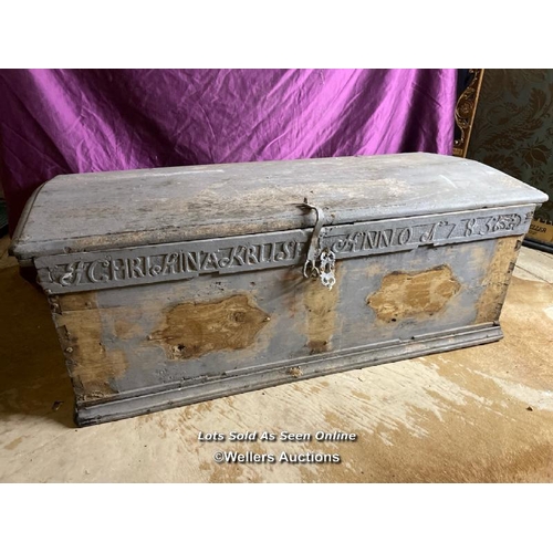 472 - 1785 CONTINENTAL MARRIAGE CHEST, IN NEED OF RESTORATION, 134 X 61 X 51CM