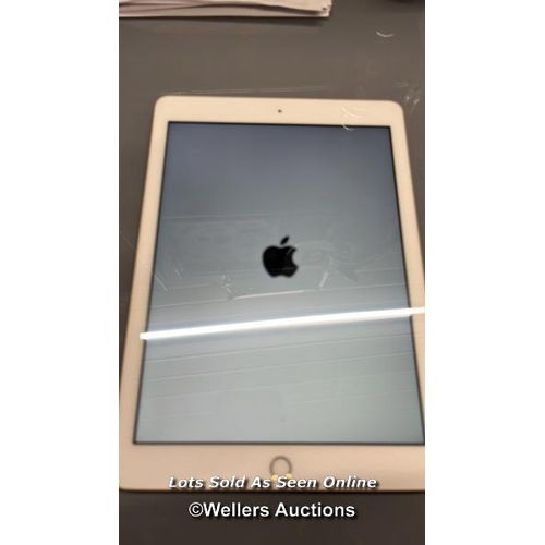 4673 - APPLE IPAD / 5TH GEN / A1822 / 32GB / SERIAL: GCGW24WVHP9X / I-CLOUD (ACTIVATION) LOCKED / RESTORED ... 