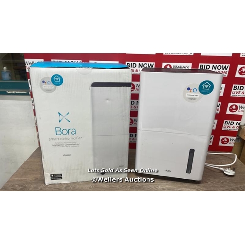 4011 - DUUX DEHUMIDIFIER IN WHITE DXDH02UK / POWERS UP / SIGNS OF USE / E83