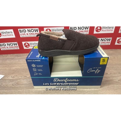 4119 - GENTS NEW DEARFOAMS TOTAL COMFORT MEMORY FOAM SLIPPERS / S / W1