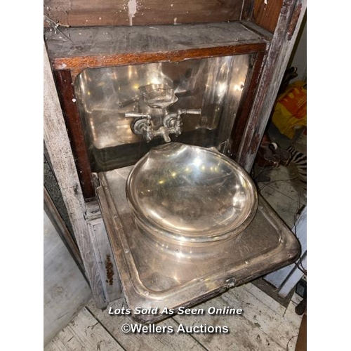 538 - LUXURY VICTORIAN SINK CABINET, USED IN A YACHT OR TRAIN, IN AN ASSOCIATED CABINET, 65.5 X 25.5 X 131... 