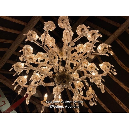 572 - EARLY 20TH CENTURY ITALIAN CHANDELIER, APPEARS TO BE COMPLETE AND WORKING AS SHOWN, SEVEN ARMS SPLIT... 