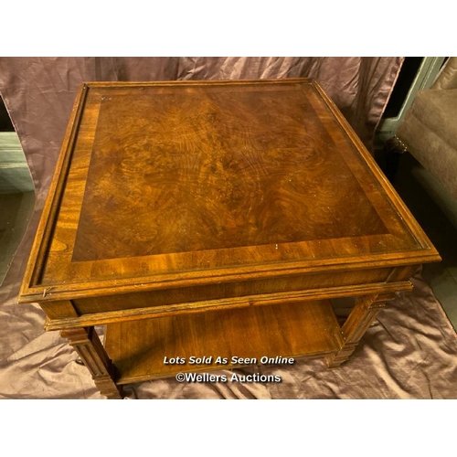 578 - OCCASIONAL OR BEDSIDE TABLE, SINGLE DRAWER, FIGURED WALNUT VENEERS, 67 X 67 X 57CM