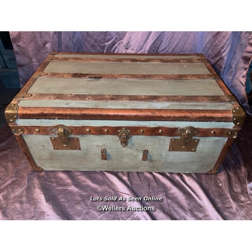 579 - TRUNK WITH BRASS CORNERS, 84 X 52.5 X 34CM