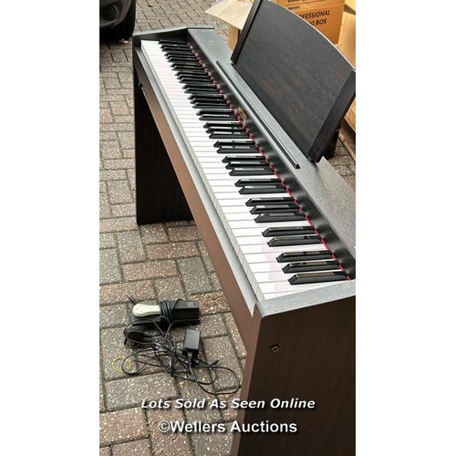 160 - KAWAI KEYBOARD, INCL. POWER SUPPLY AND SUSTAIN PEDAL / CONTAINER NO: 371210