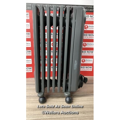 6192 - DE'LONGHI RADIA S OIL FILLED 1.5KW GREY RADIATOR TRRS0715E.G / POWERS UP / MINIMAL SIGNS OF USE / P1... 