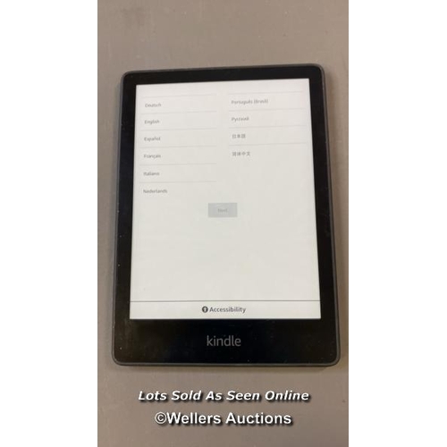 9568 - AMAZON KINDLE PAPERWHITE / RESTORED TO FACTORY DEFAULTS