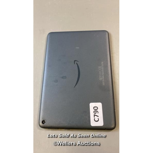 9587 - AMAZON FIRE HD 8 / K72LL3 / RESTORED TO FACTORY DEFAULTS