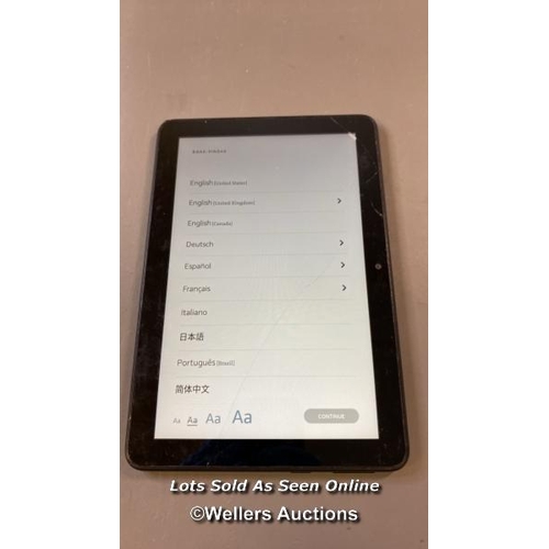 9590 - AMAZON FIRE HD 8 / K72LL4 / SCREEN DAMAGE / RESTORED TO FACTORY DEFAULTS